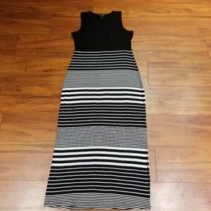 Black & white striped sleeveless maxi dress